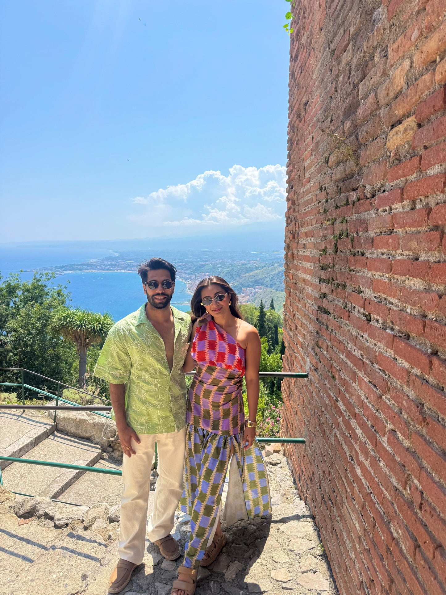 THECISTERCO in Scarlet haze