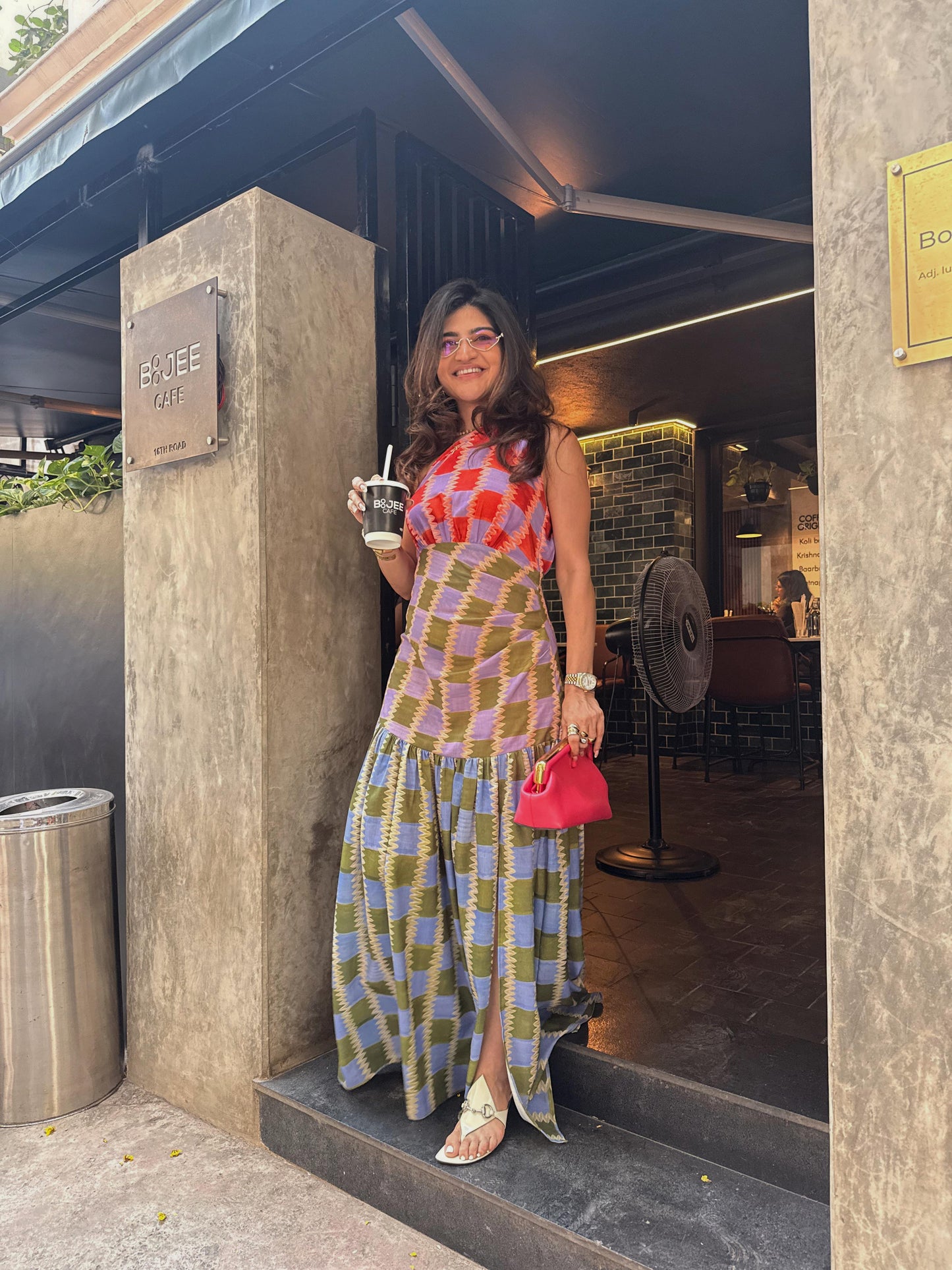 KHUSHNAAZ in Scarlet haze