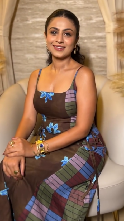 MANASI PAREKH In Noova