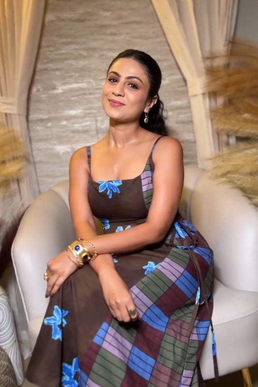 MANASI PAREKH In Noova