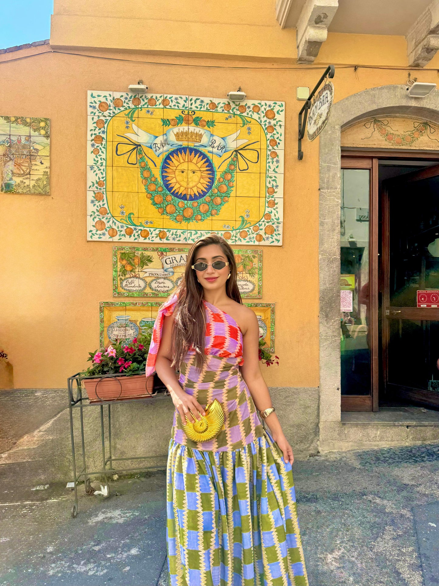 THECISTERCO in Scarlet haze